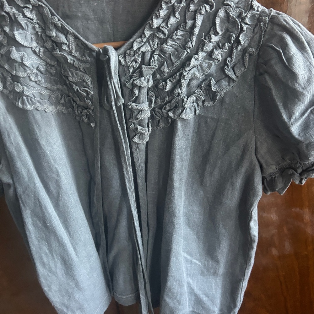 Gray Linen Ruffled Women's Top - Picture 2 of 5